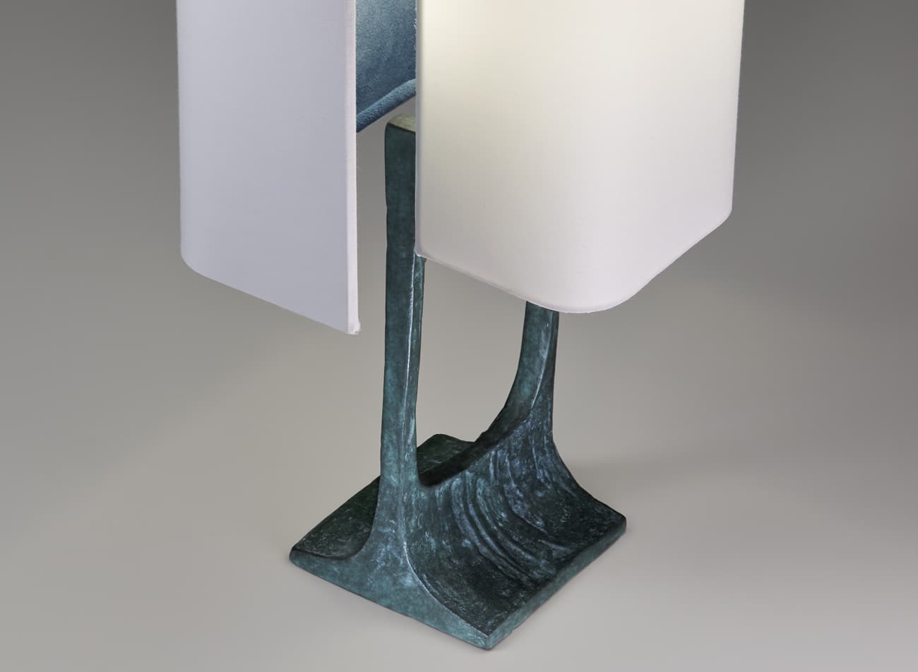 Настольная лампа Charles ROBESPIERRE Charles