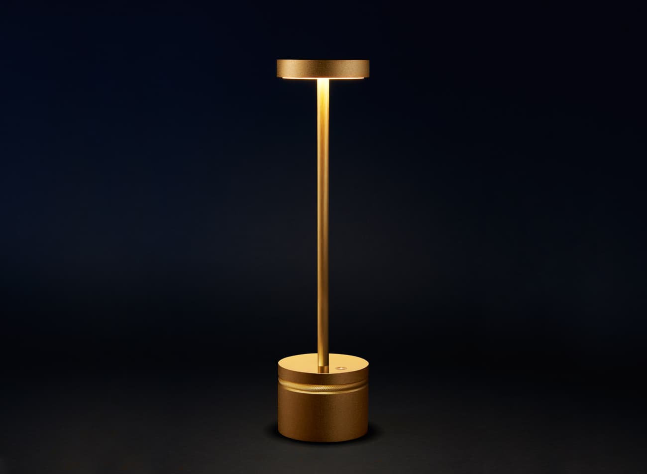 Настольная лампа Charles LUXCIOLE Wireless Charles