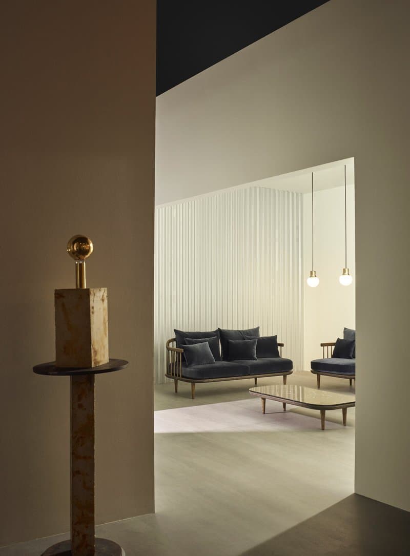 Журнальный столик AndTradition Fly SC4