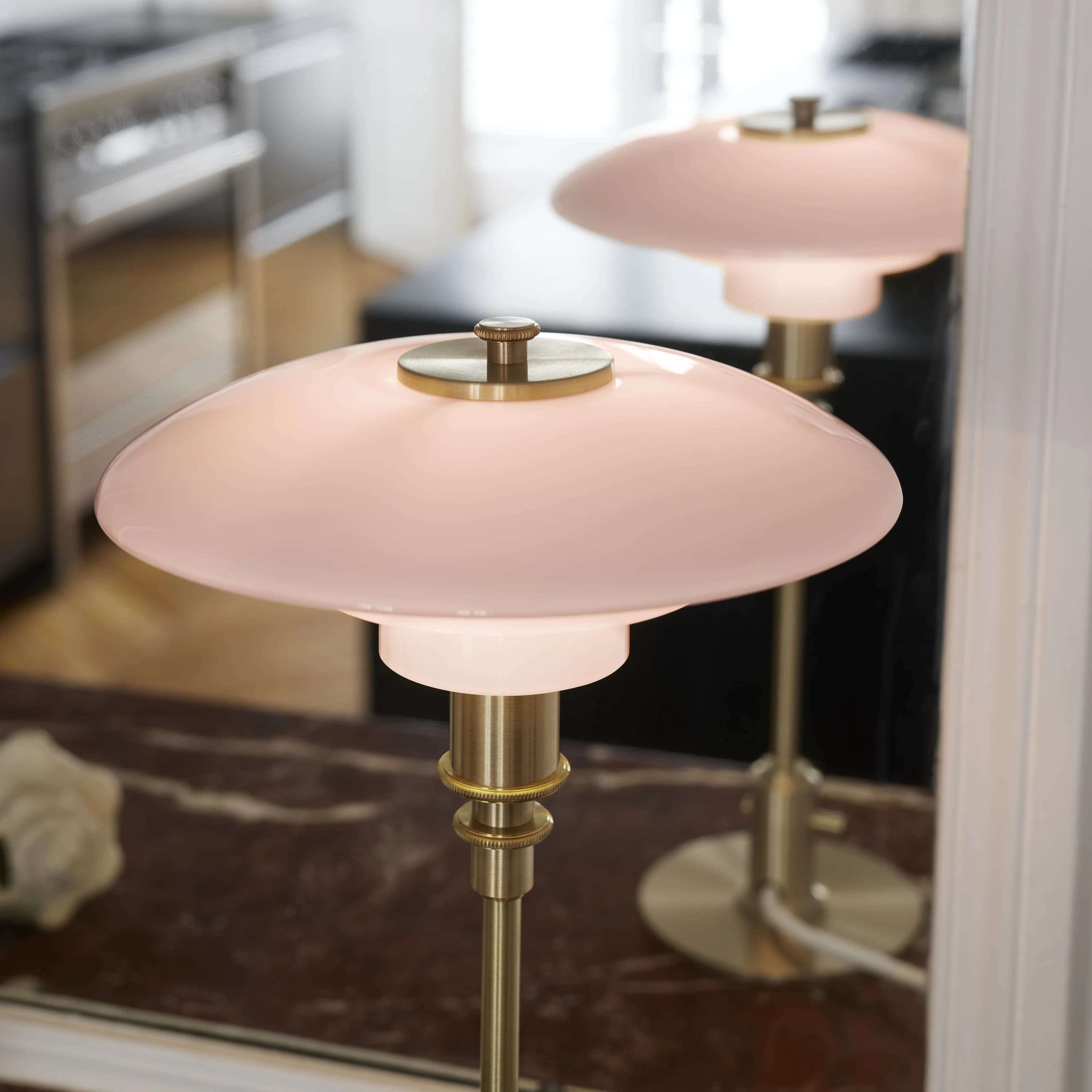 Louis Poulsen PH 2/1 Pale Rose Brass Table Lamp Pale rose — фото 9