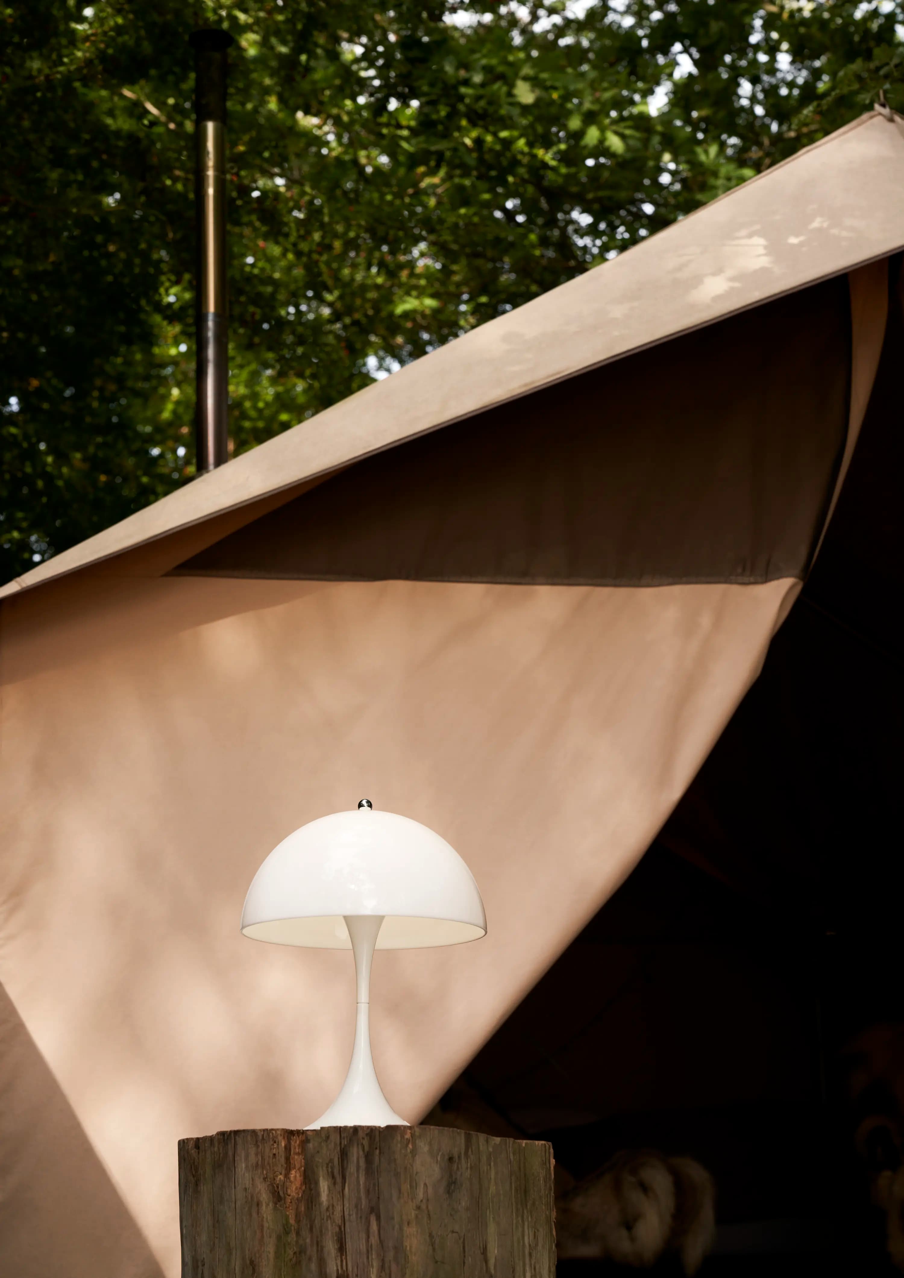 Louis Poulsen Panthella 250 Portable Lamp Opal white — фото 7