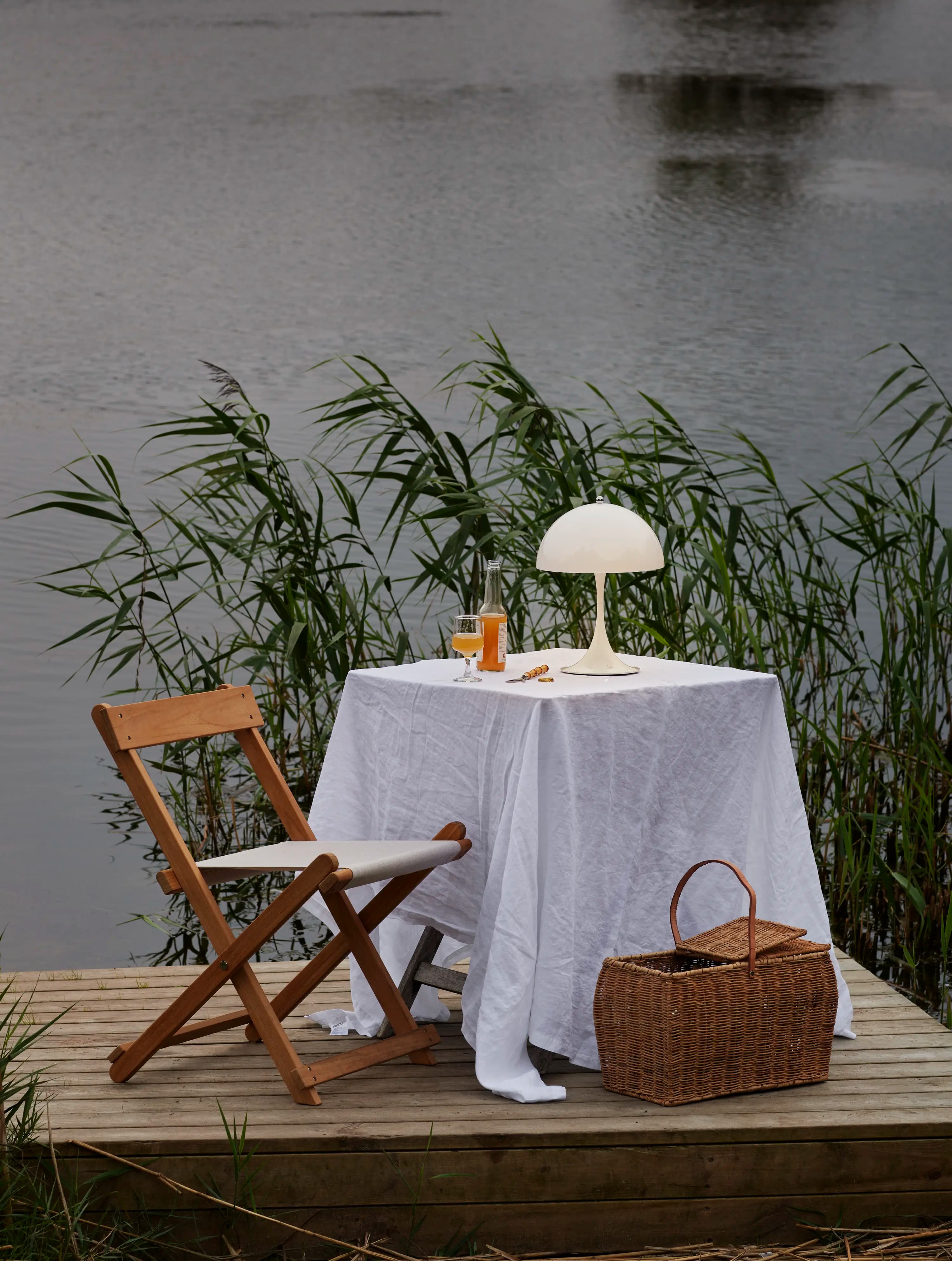 Louis Poulsen Panthella 250 Portable Lamp Opal white — фото 5