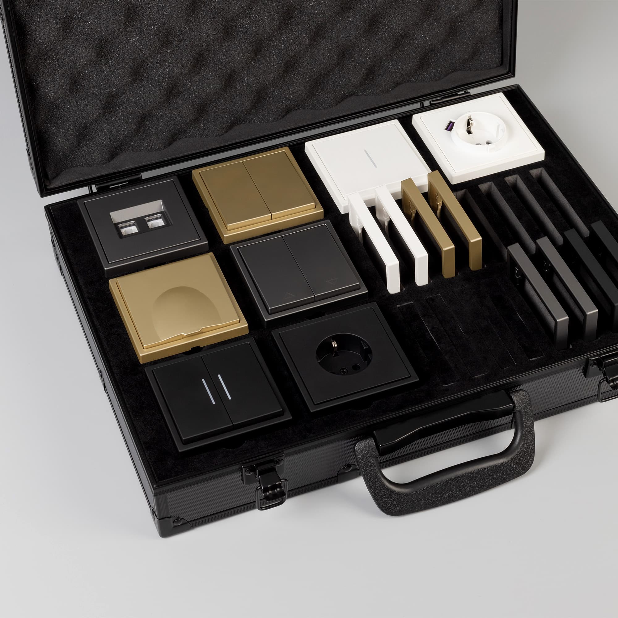 Демо-кейс WRA-CASE-MTL-BK-V7 (NOBE) (Arlight, Металл) 061559