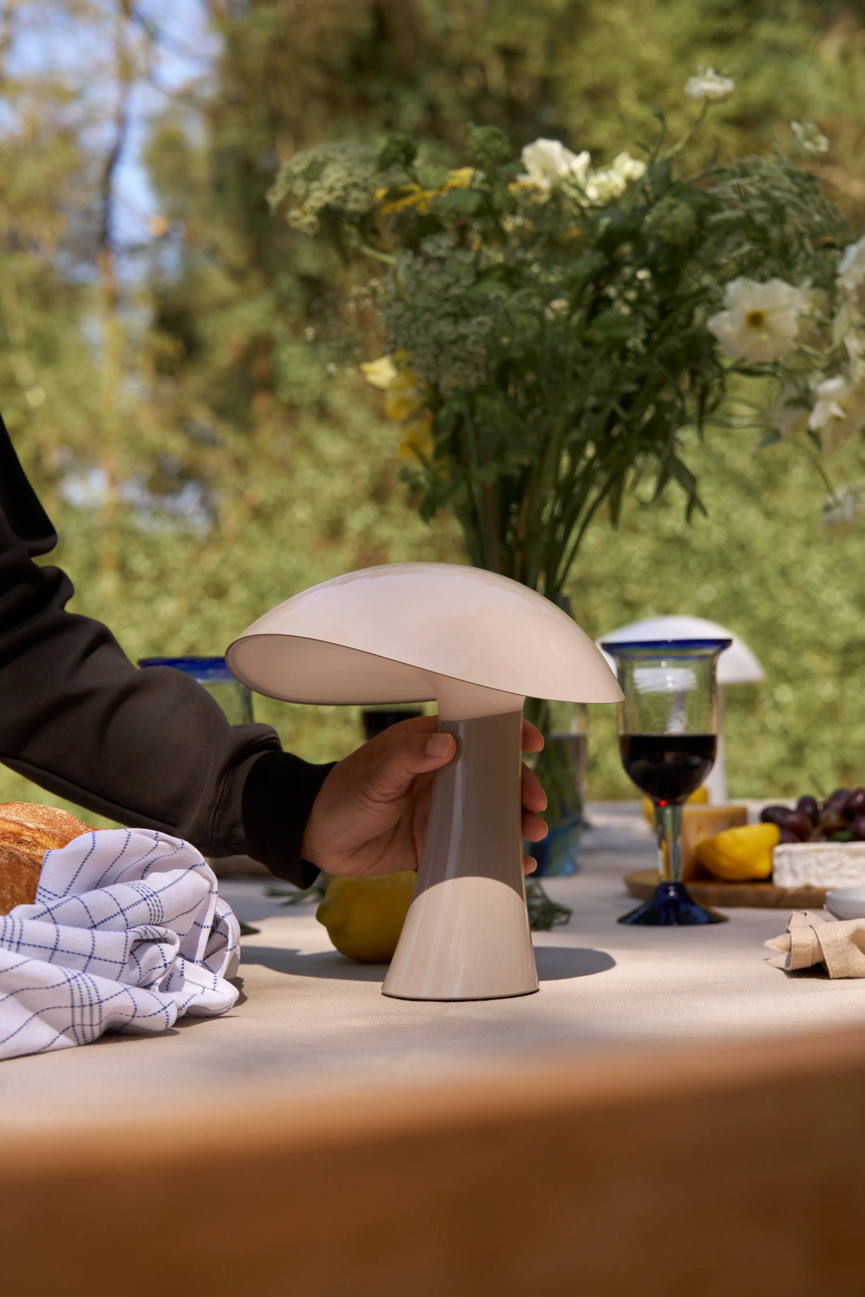 Louis Poulsen Rumee 220 Portable Lamp Earth grey Ø 220 — фото 4