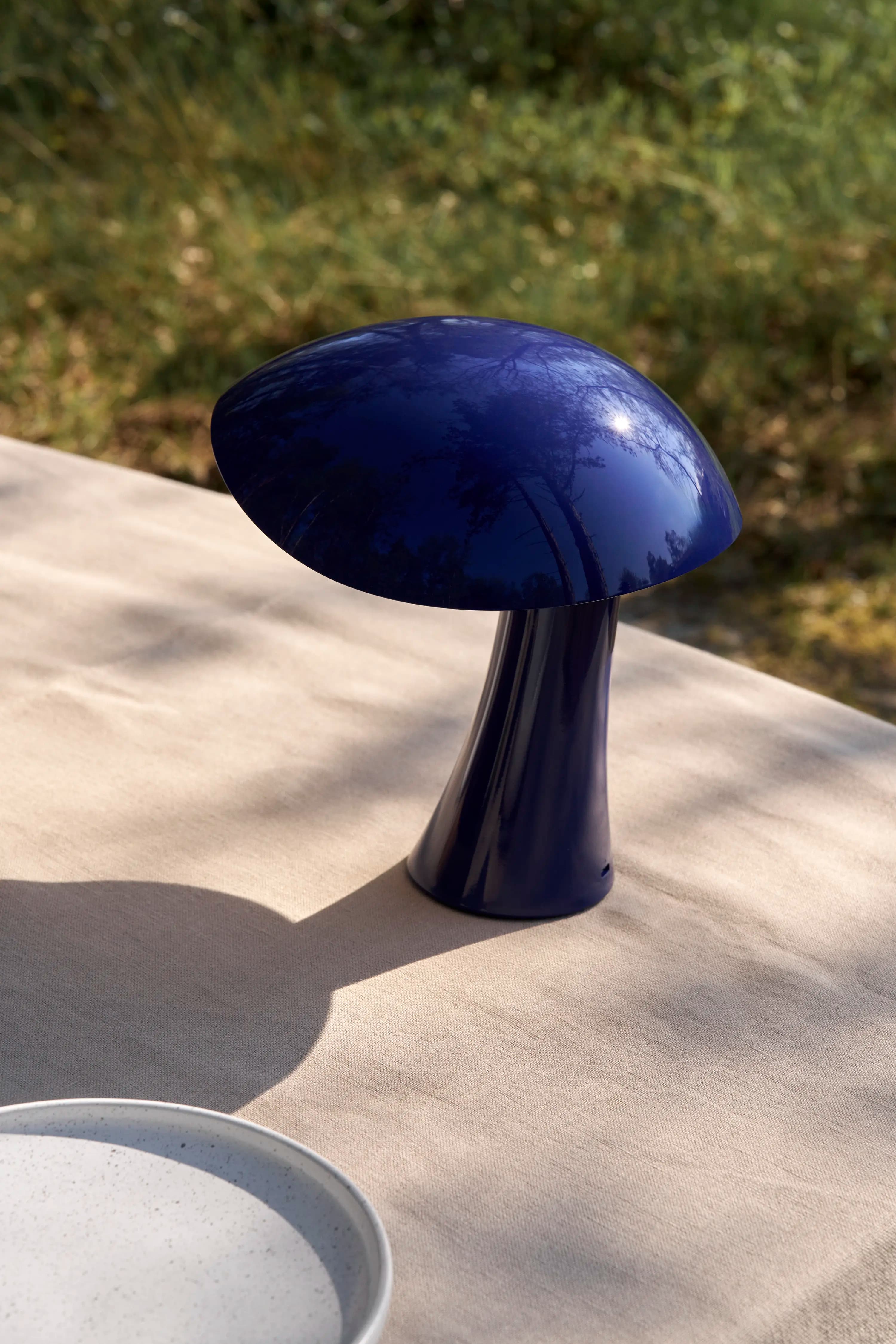 Louis Poulsen Rumee 220 Portable Lamp Night blue Ø 220 — фото 10