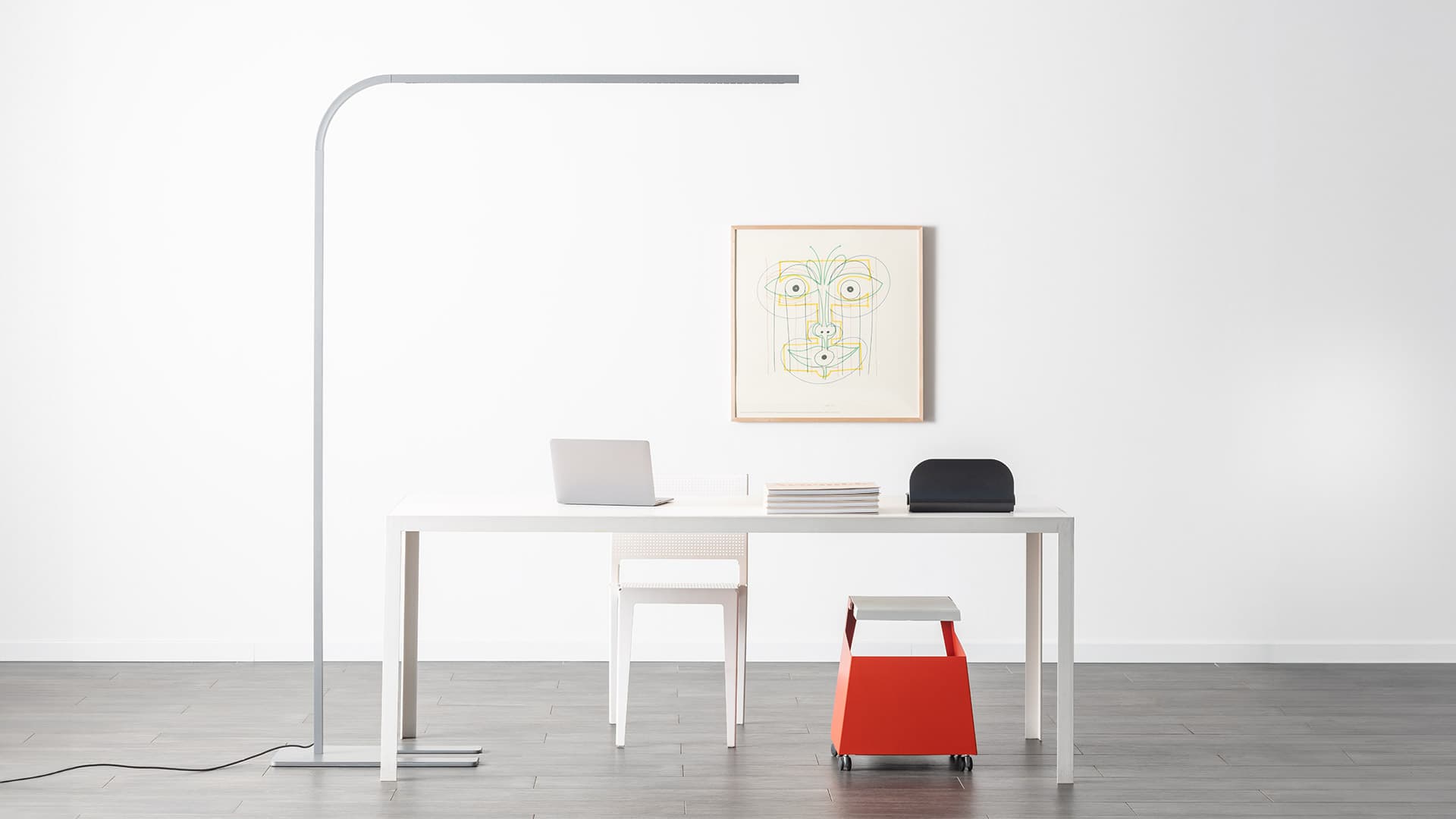 Торшер Artemide Turn Around напольный, прямой и Indirect, 3000K, с диммированием, титан — фото 1