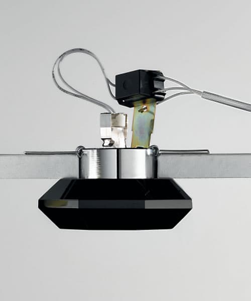 Встраиваемый в потолок светильник Linea Light Incas 6374