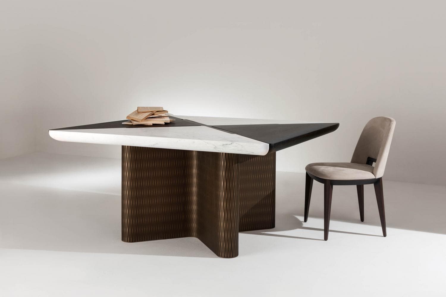 Обеденный стол Laurameroni Infinity Round table — фото 10