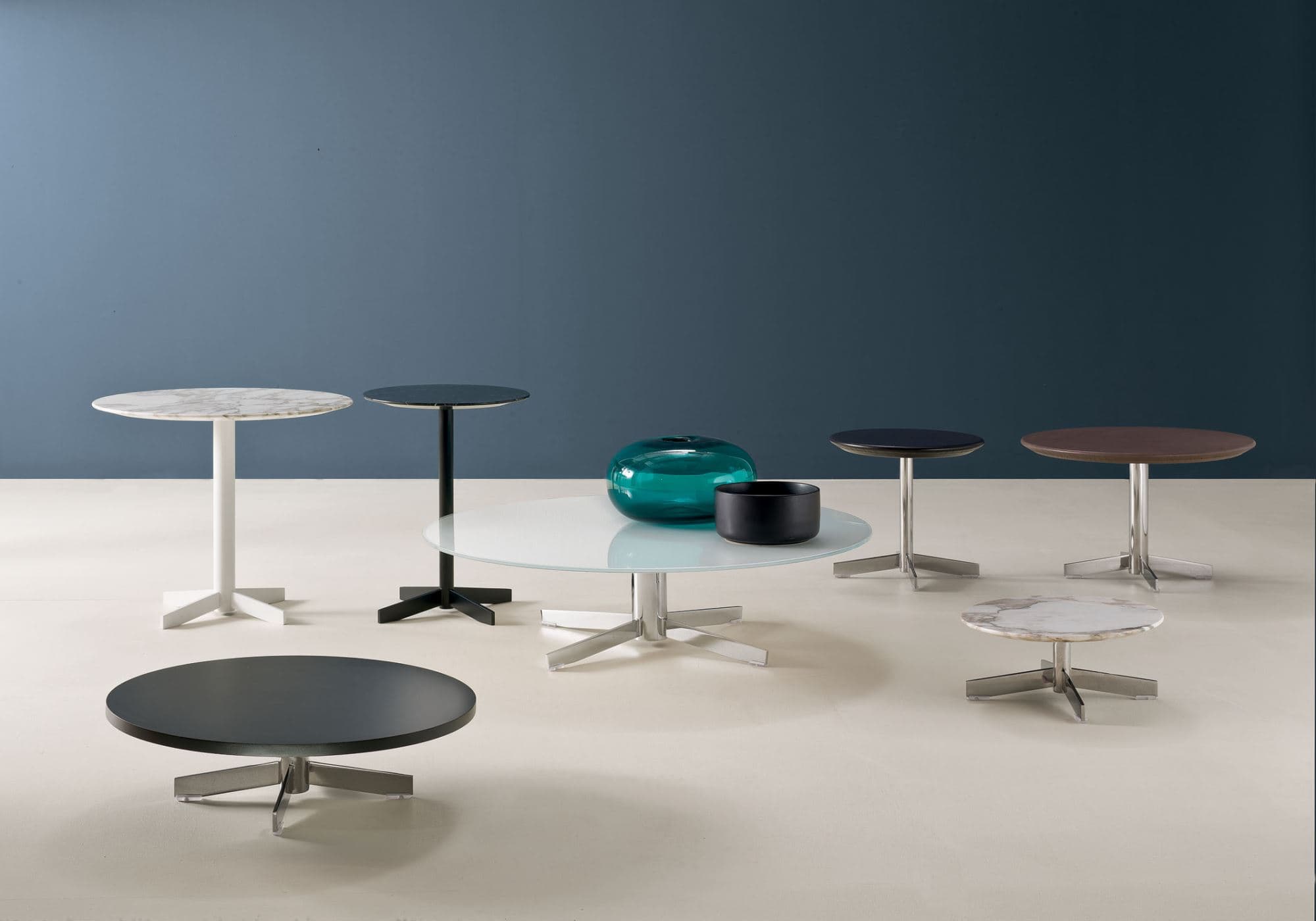 Журнальный столик i 4 Mariani Oyster low table — фото 2