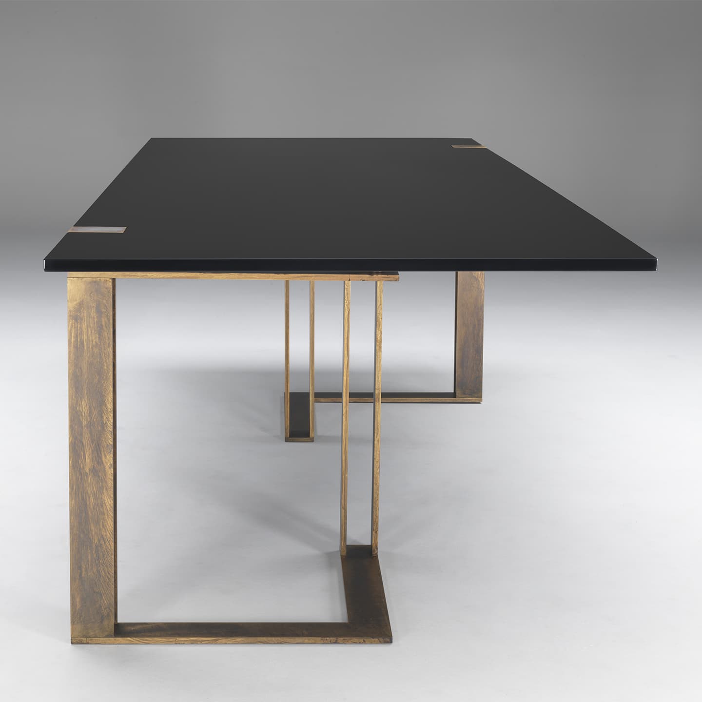 Обеденный стол Paolo Castelli Black and Gold dining table — фото 8
