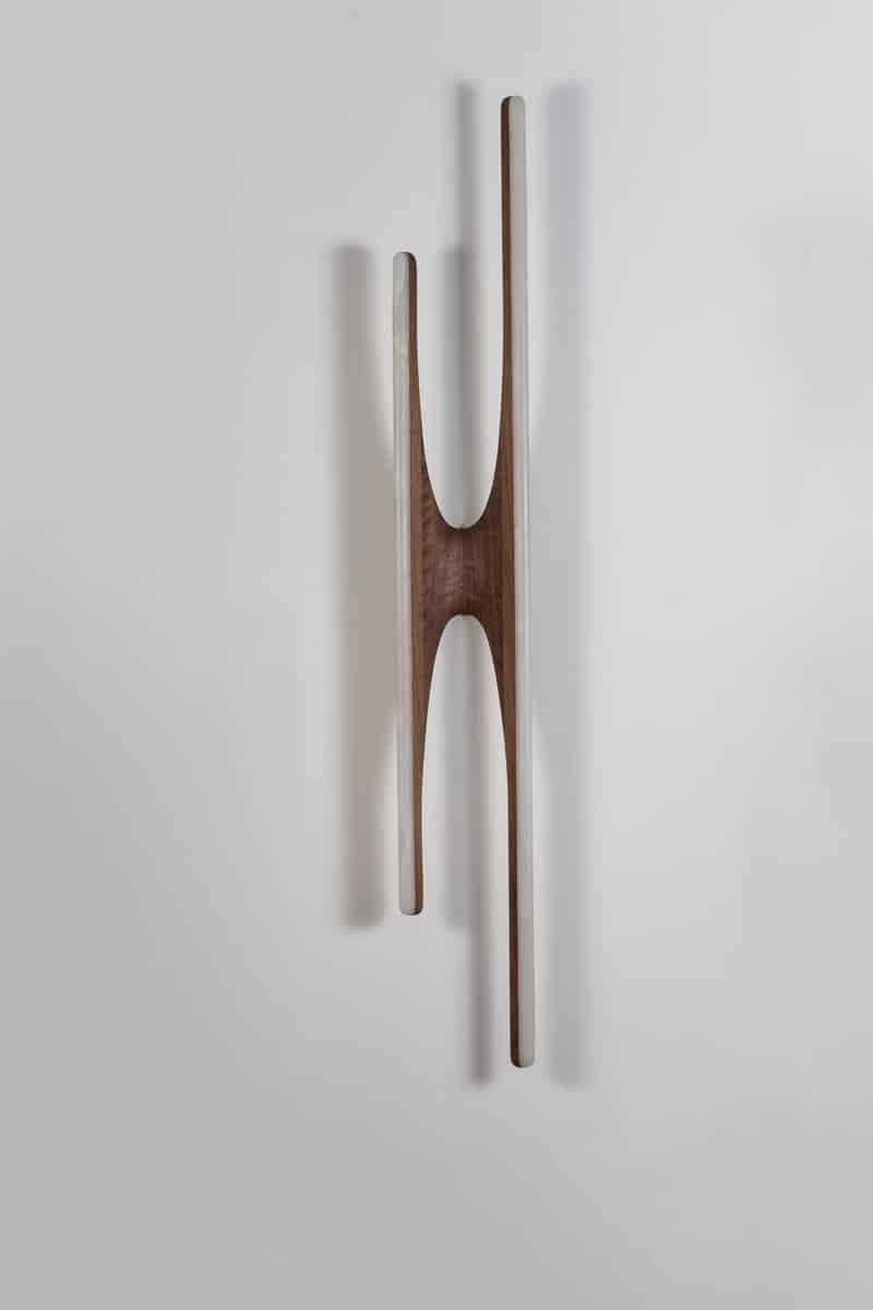 Настенный светильник Markus Haase Carved Wood and Onyx Sculptural Sconce — фото 6