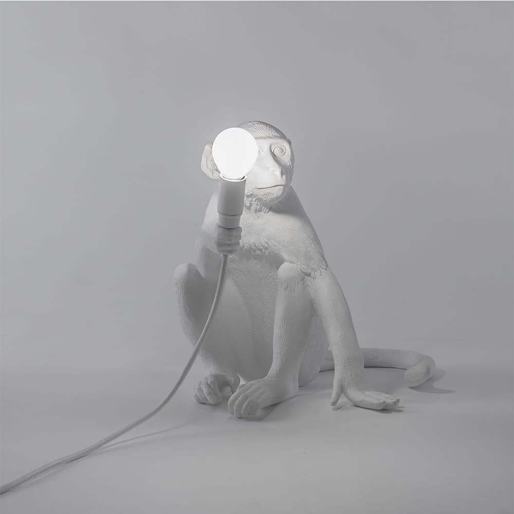 Настольный светильник Seletti The Monkey Lamp Black Sitting Version — фото 2
