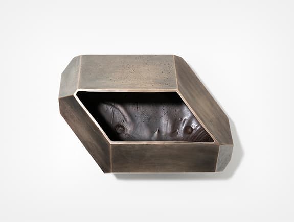 Ваза Holly Hunt BRONZE FACETED VASES — фото 2
