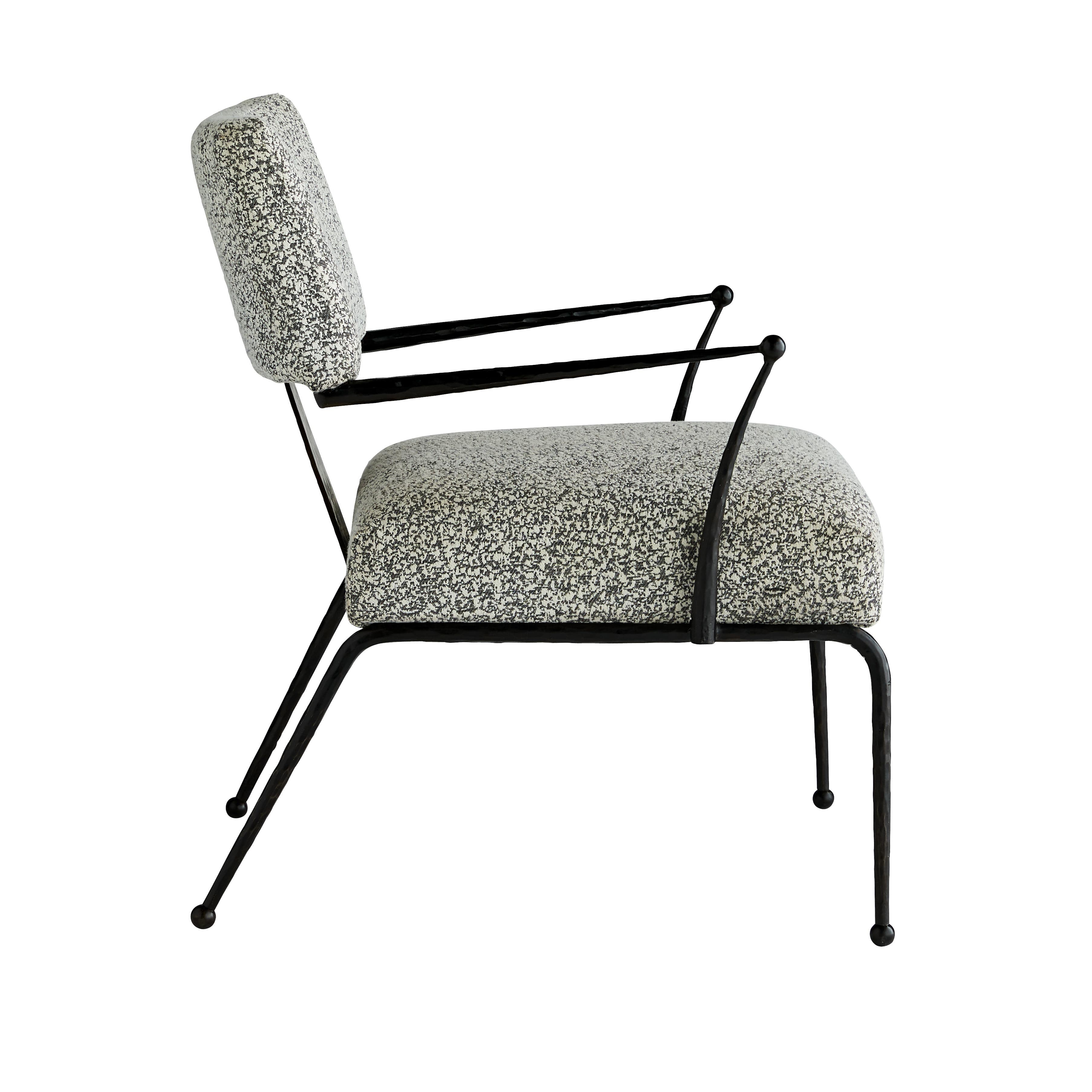 Стул с подлокотниками Arteriors Wallace Chair Pitch Texture — фото 3