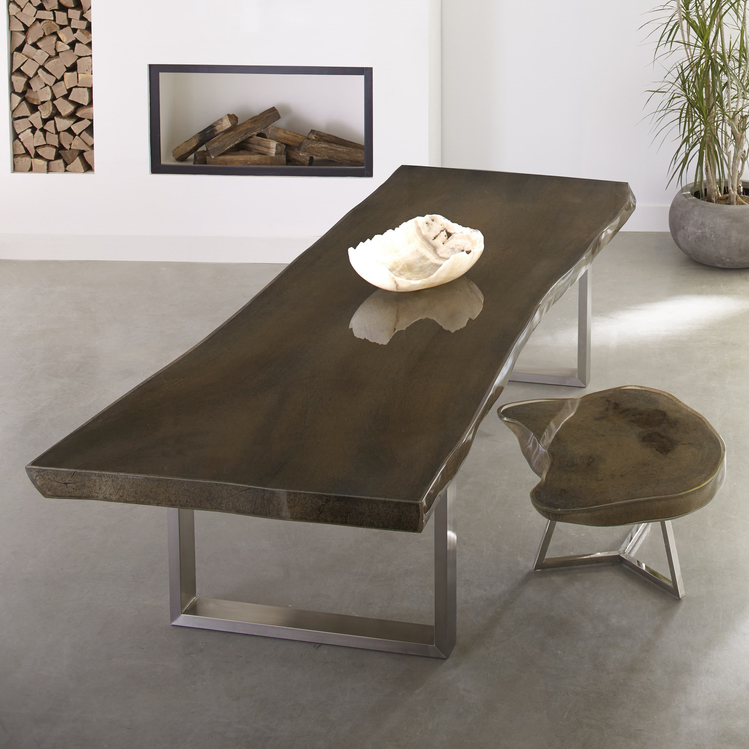 Обеденный стол Phillips Collection Captured Edge Dining Table, Grey Stone w/ Stainless Steel Legs — фото 3
