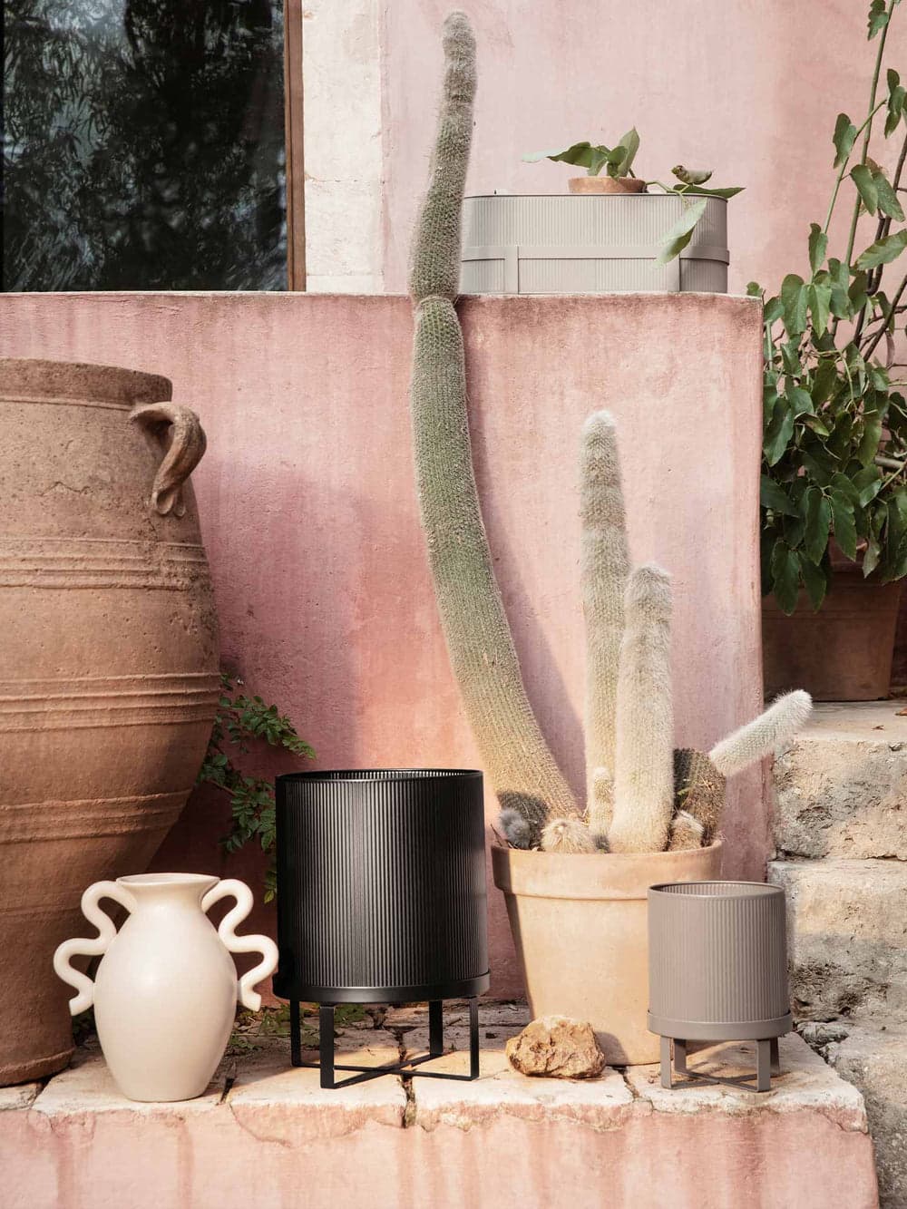 Ferm Living Bau Pot - Large - Black — фото 3