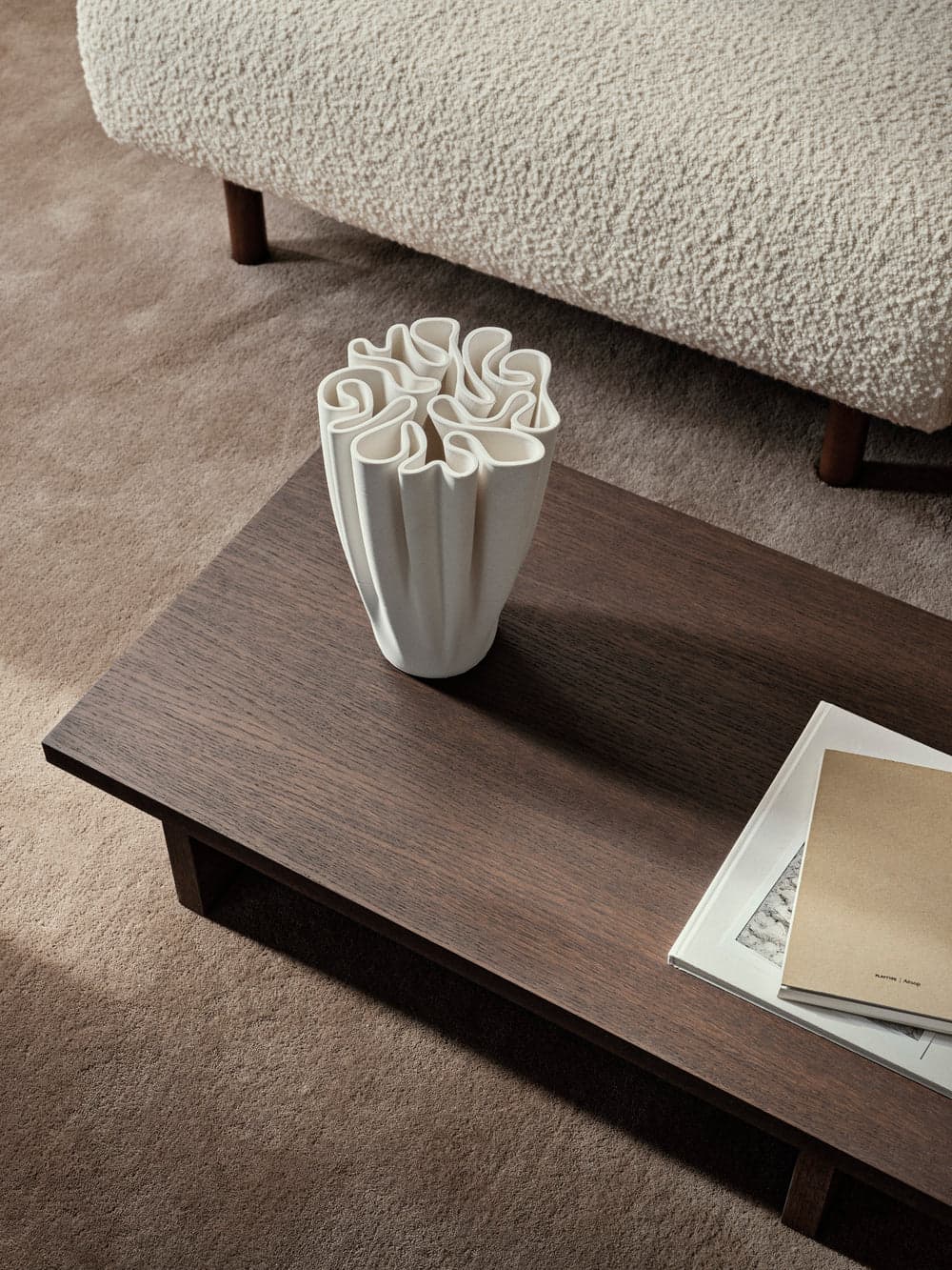 Ferm Living Kona Low Table - Dark Stained Oak — фото 3