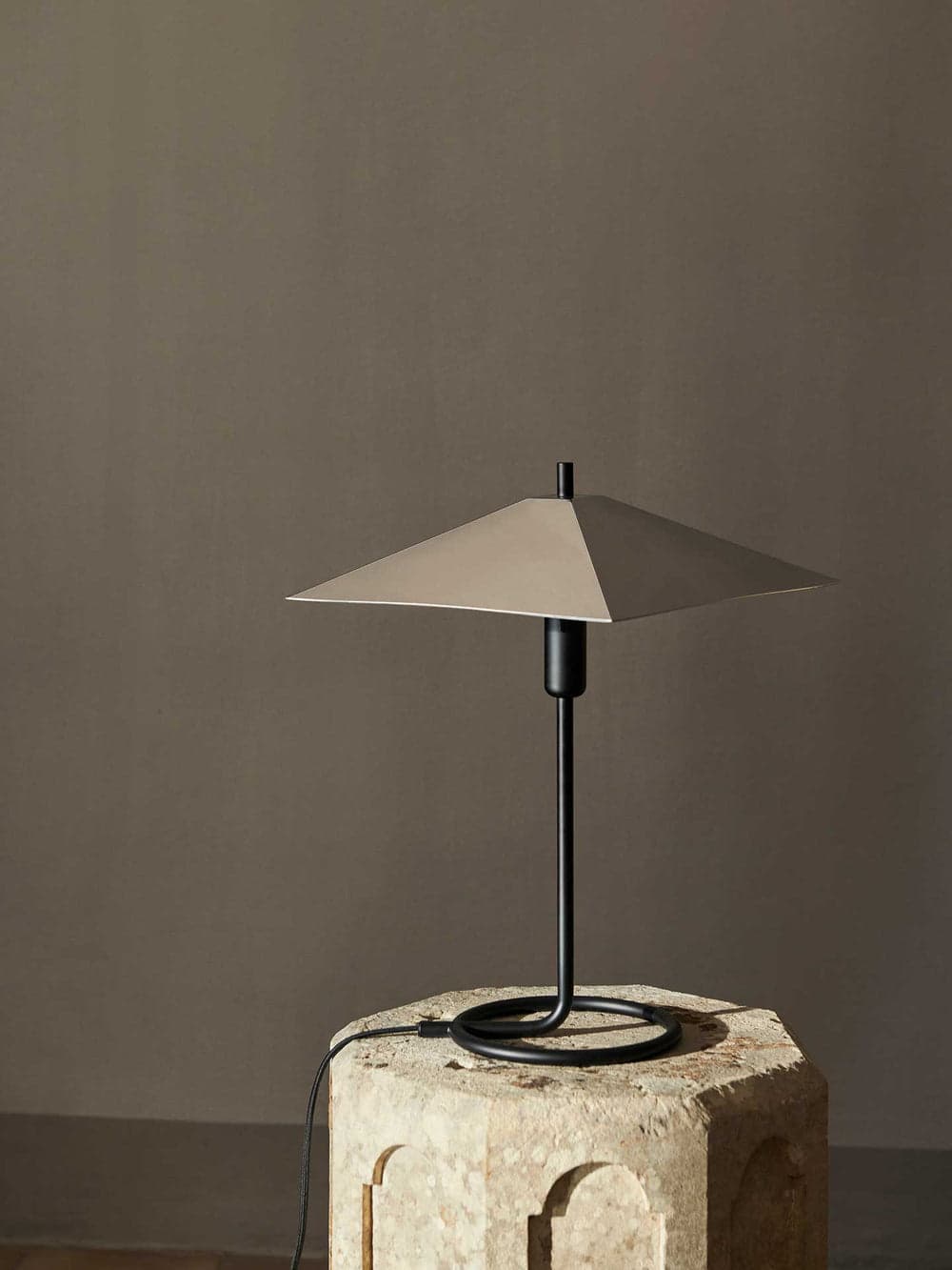 Ferm Living Filo Table Lamp Square - Black/Mirror Polished — фото 3