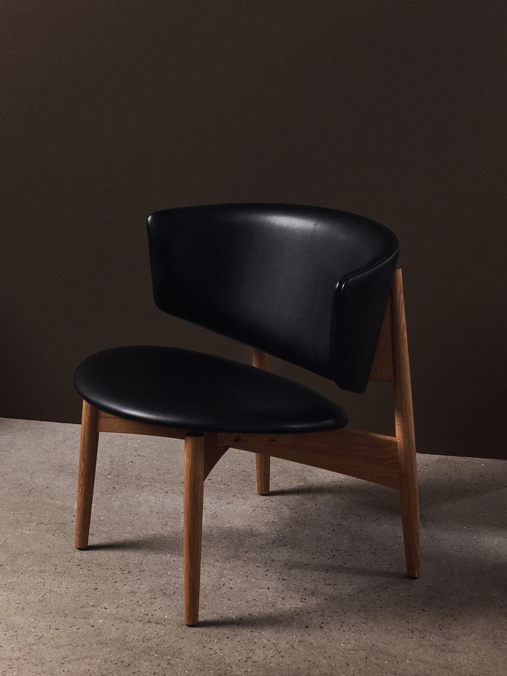 Ferm Living Herman Lounge Chair - Wood - Vegea - Natural Oak/Black — фото 6