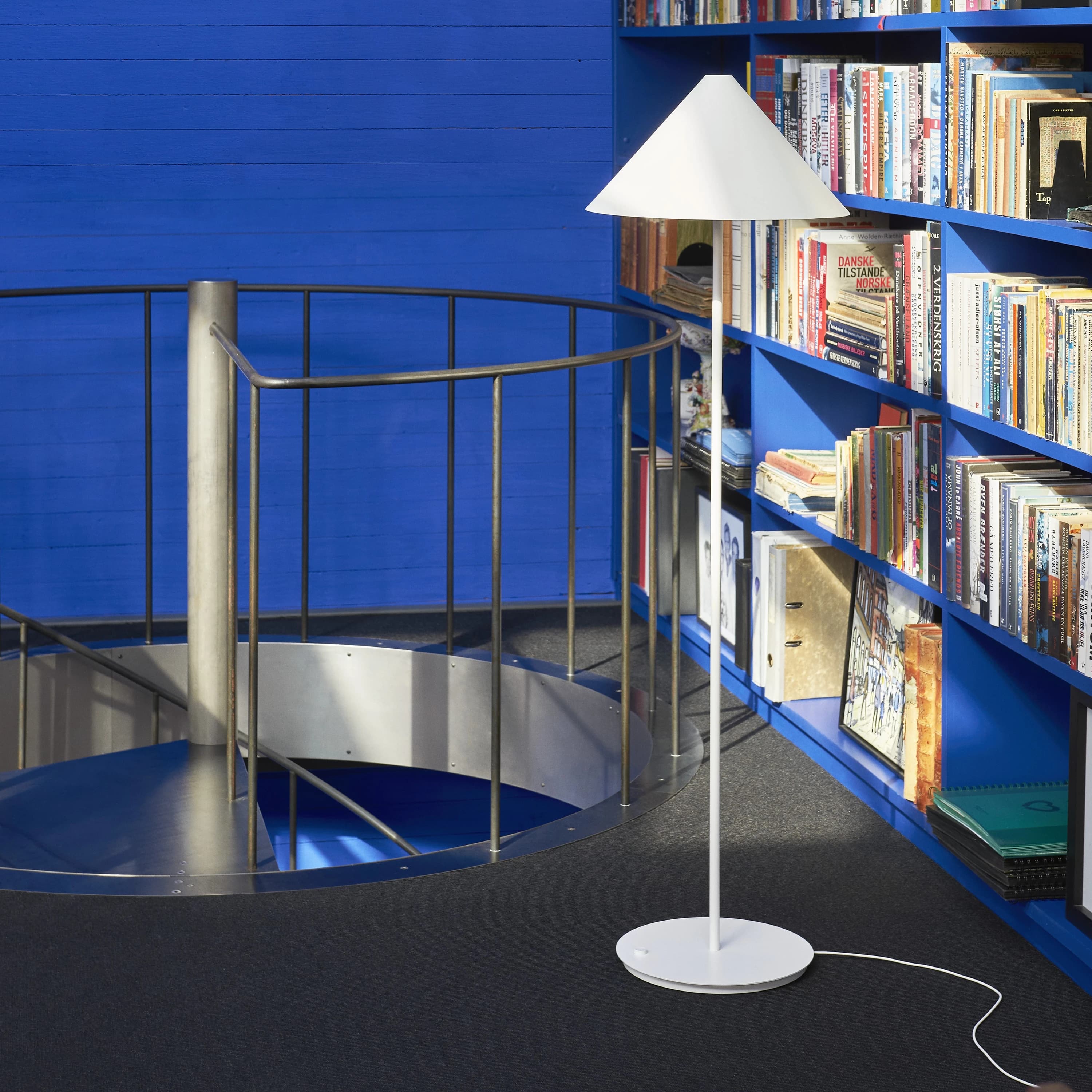Louis Poulsen Keglen Floor Lamp White — фото 5