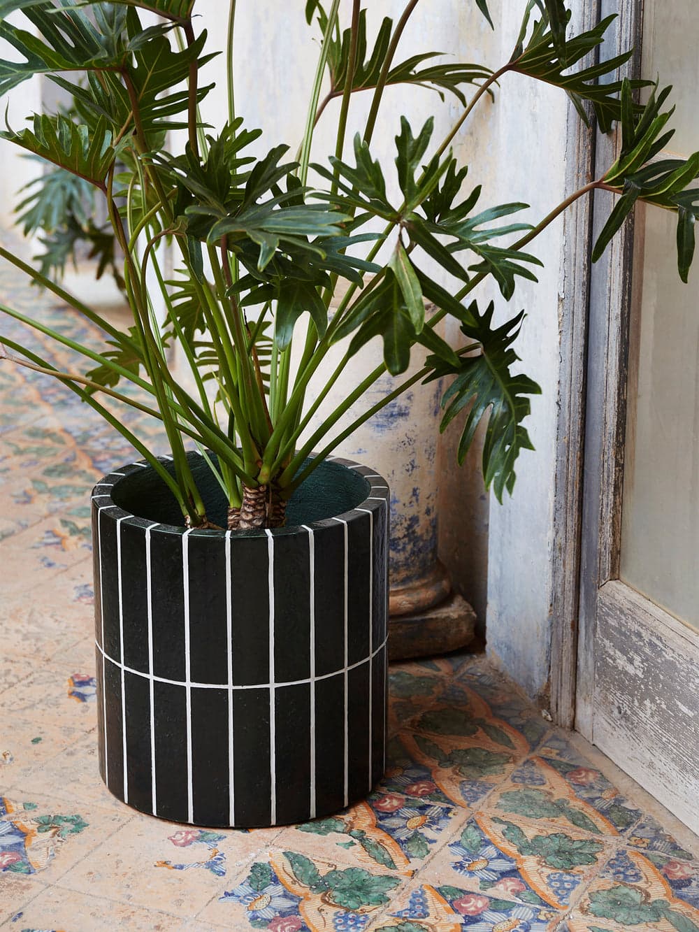 Ferm Living Pillar Plant Pot - Dark Green — фото 3