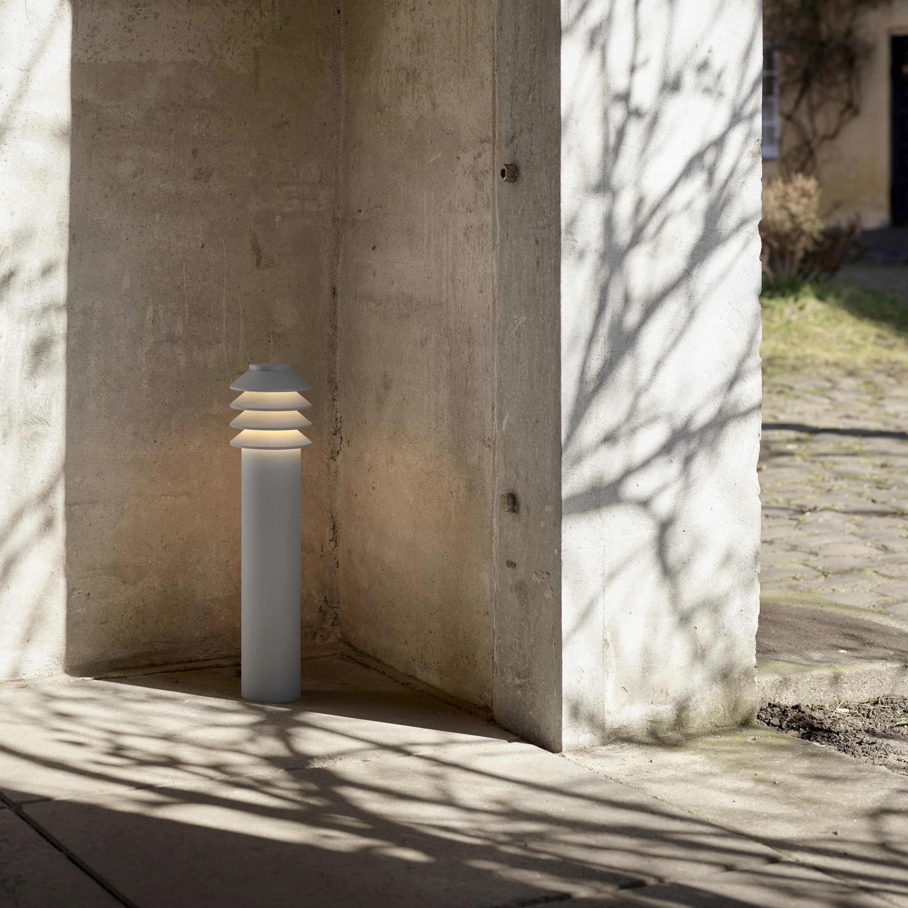 Louis Poulsen Bysted Garden Bollard Aluminium colour texture SHORT — фото 3