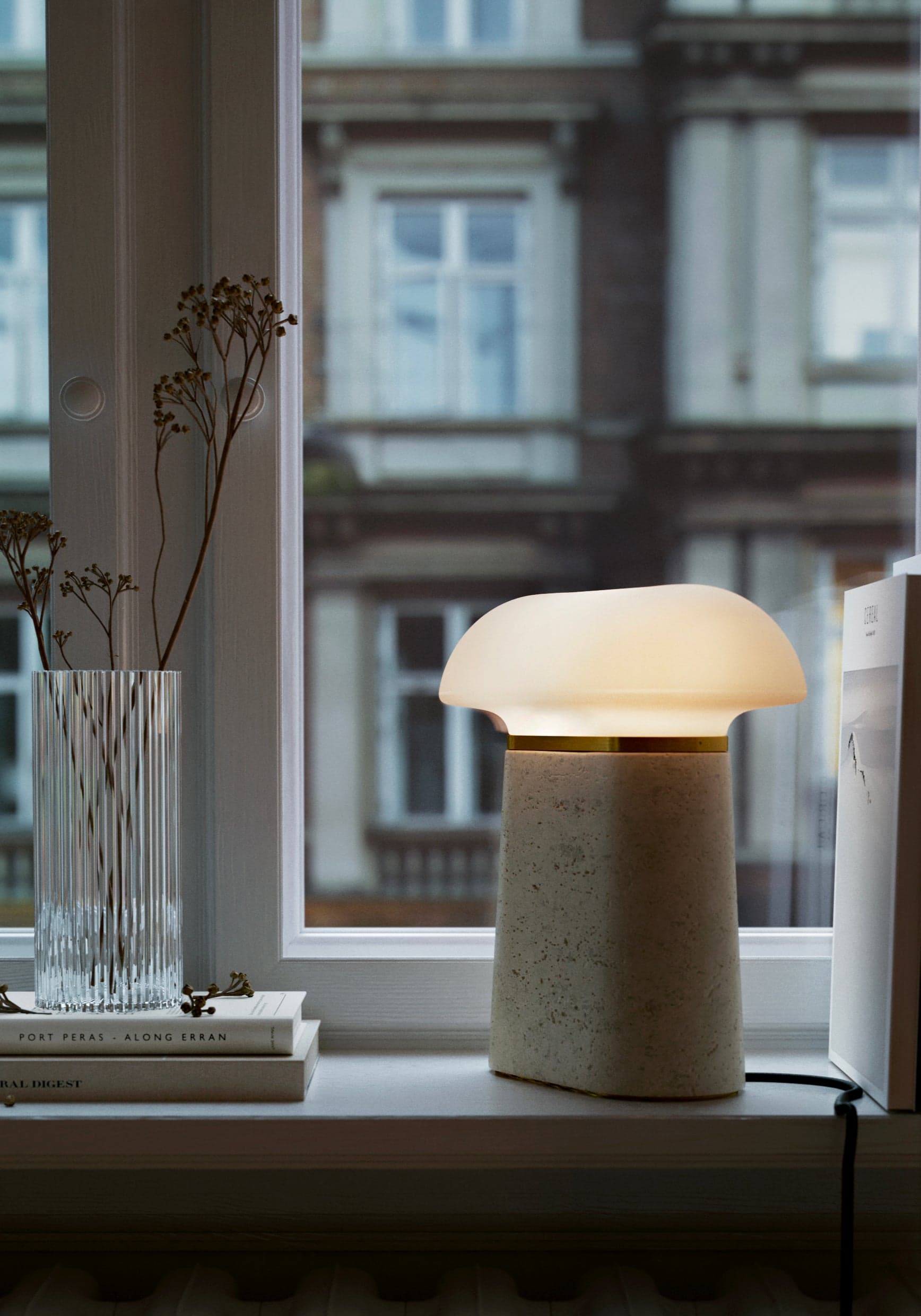 WOUD Nova table lamp - Ivory — фото 5