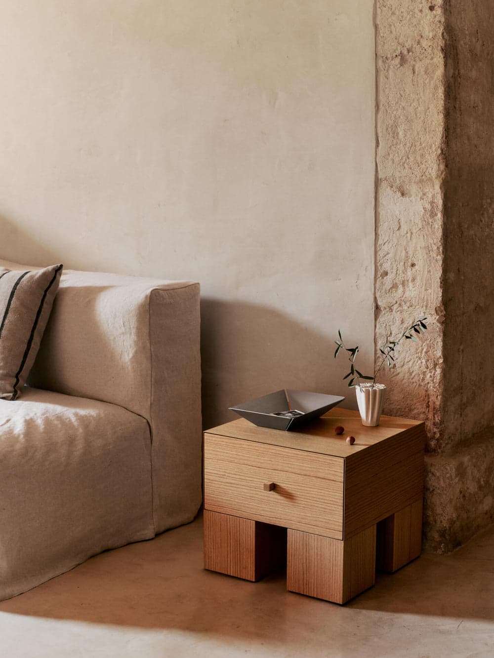 Ferm Living Kuben Bedside Table - 1x1 - Natural Oak Veneer — фото 4