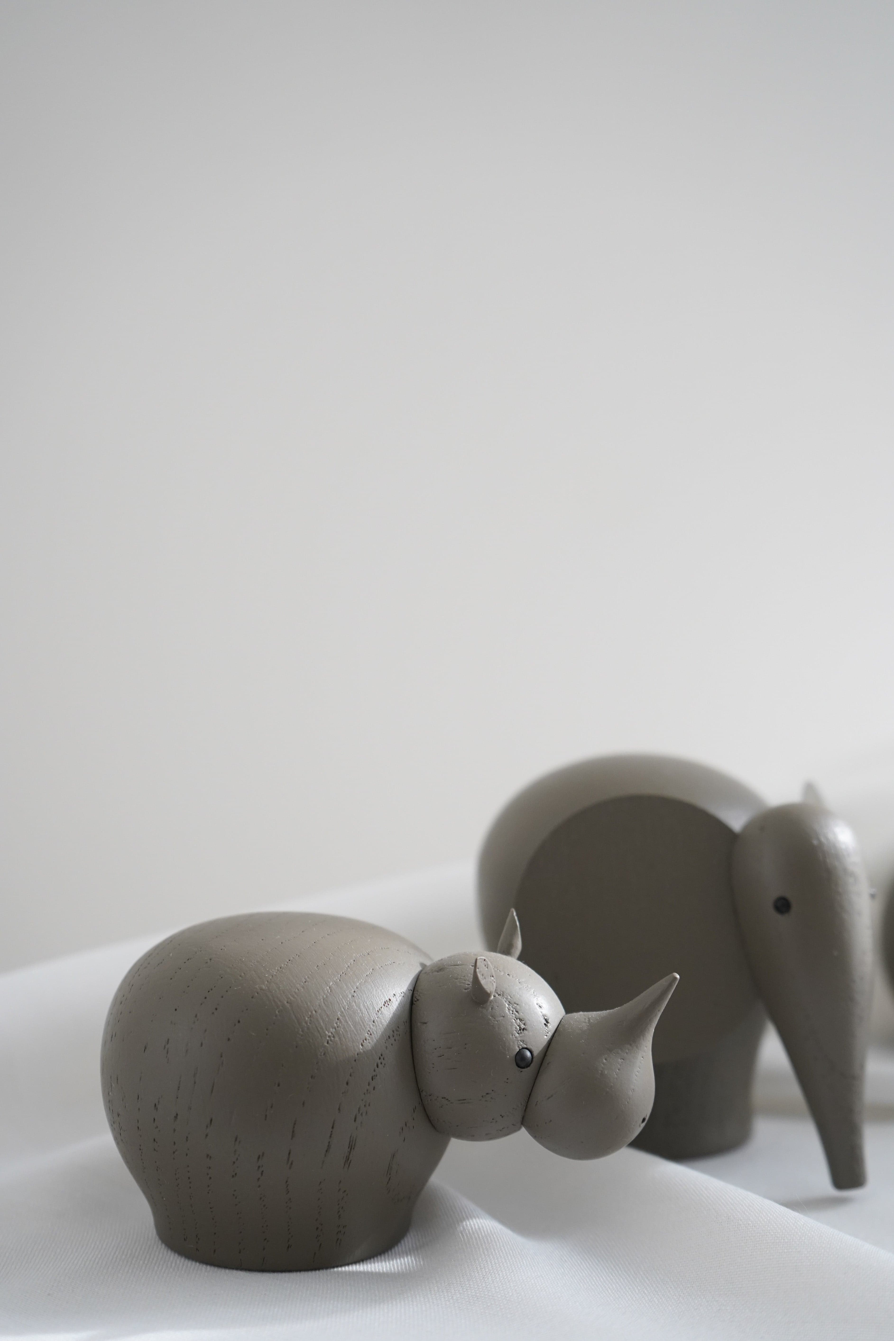 WOUD Rina rhinoceros (Medium) - Taupe — фото 3