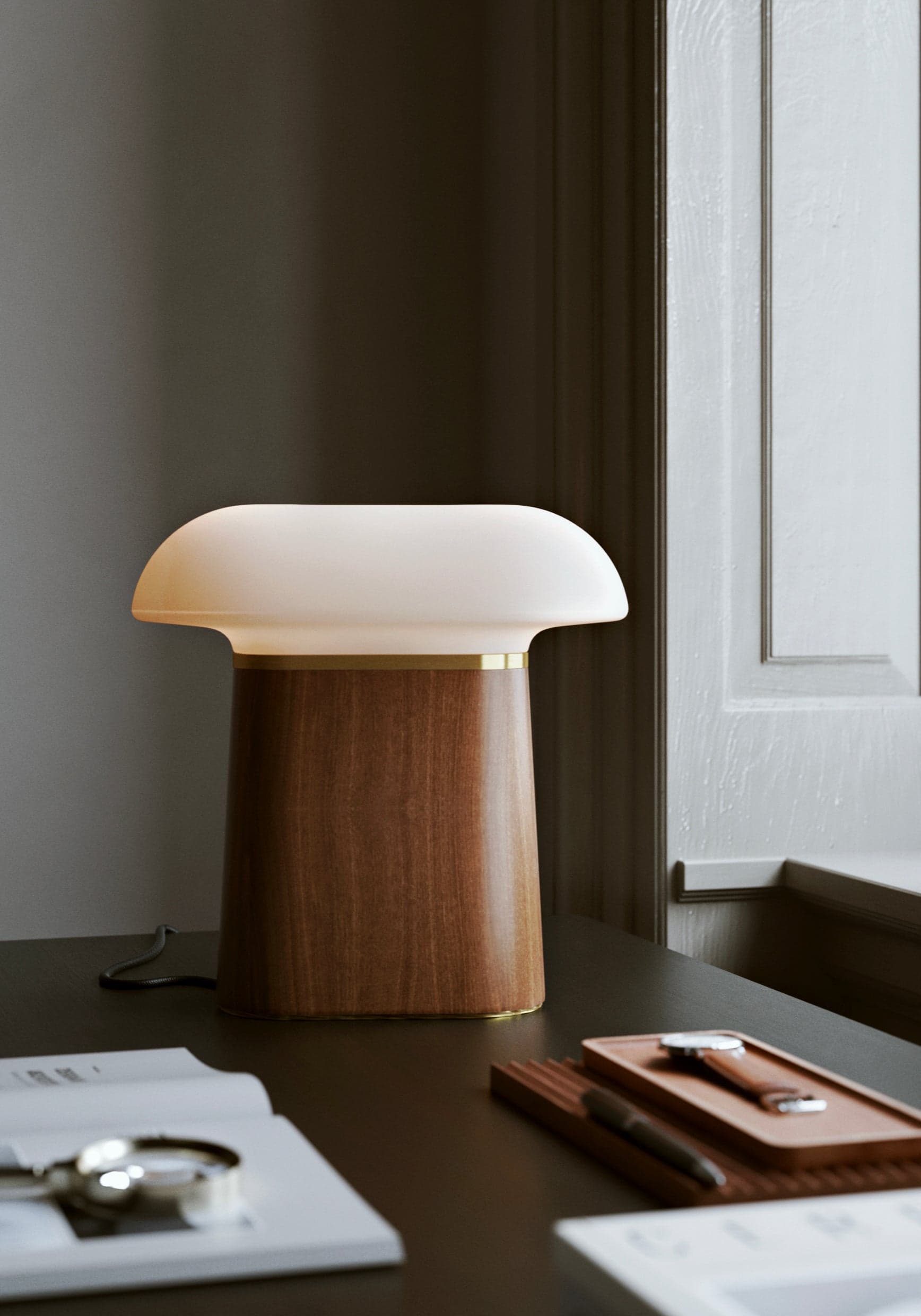 WOUD Nova table lamp - Walnut — фото 3