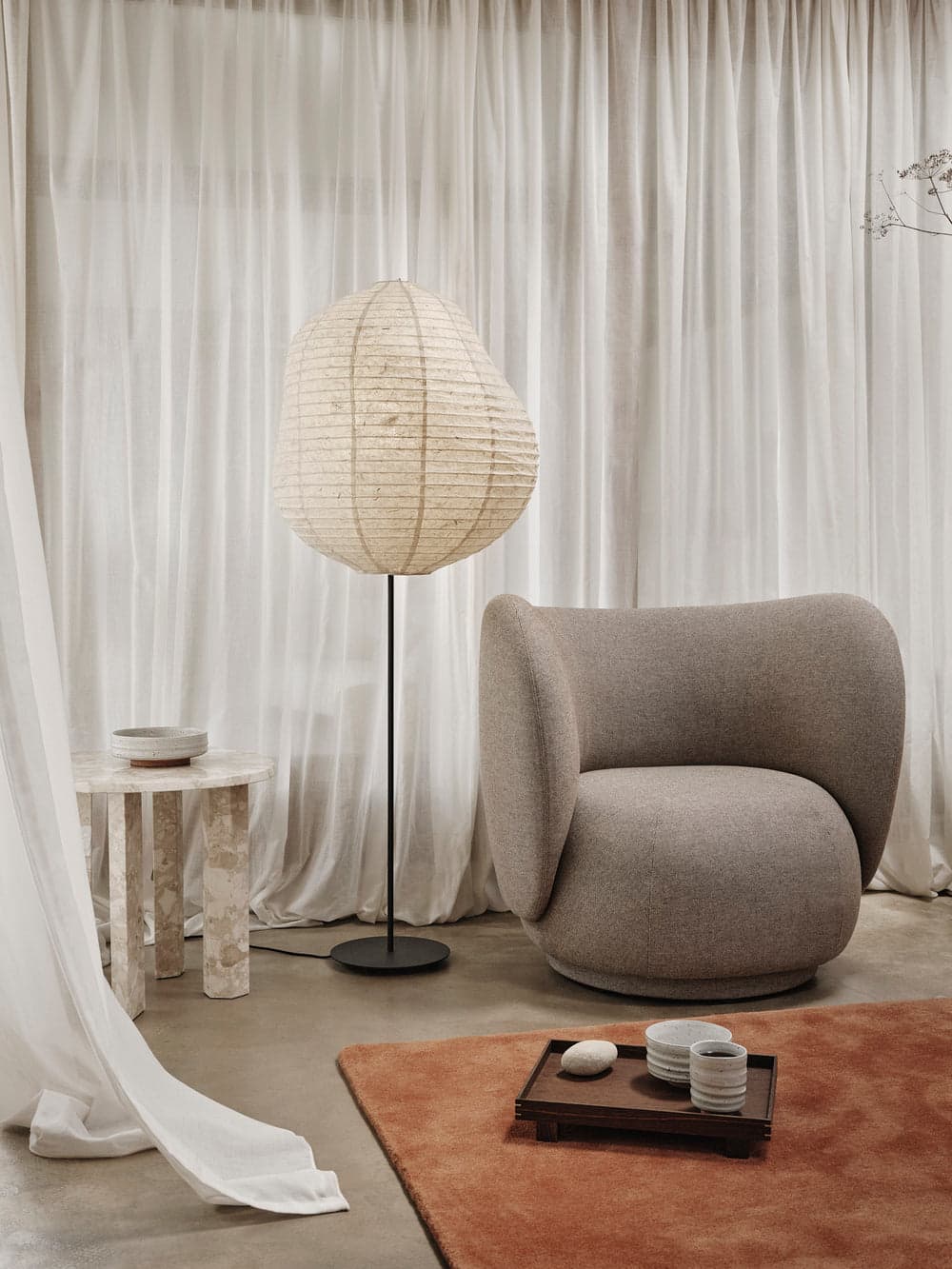 Ferm Living Rico Lounge Chair - Main Line Flax - Coffee — фото 3