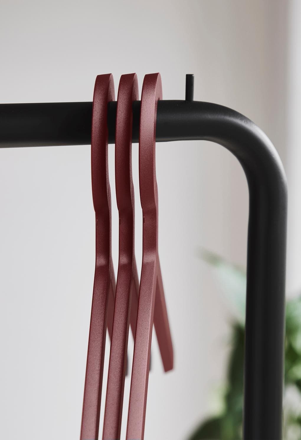 WOUD Illusion hanger - Deep red — фото 6