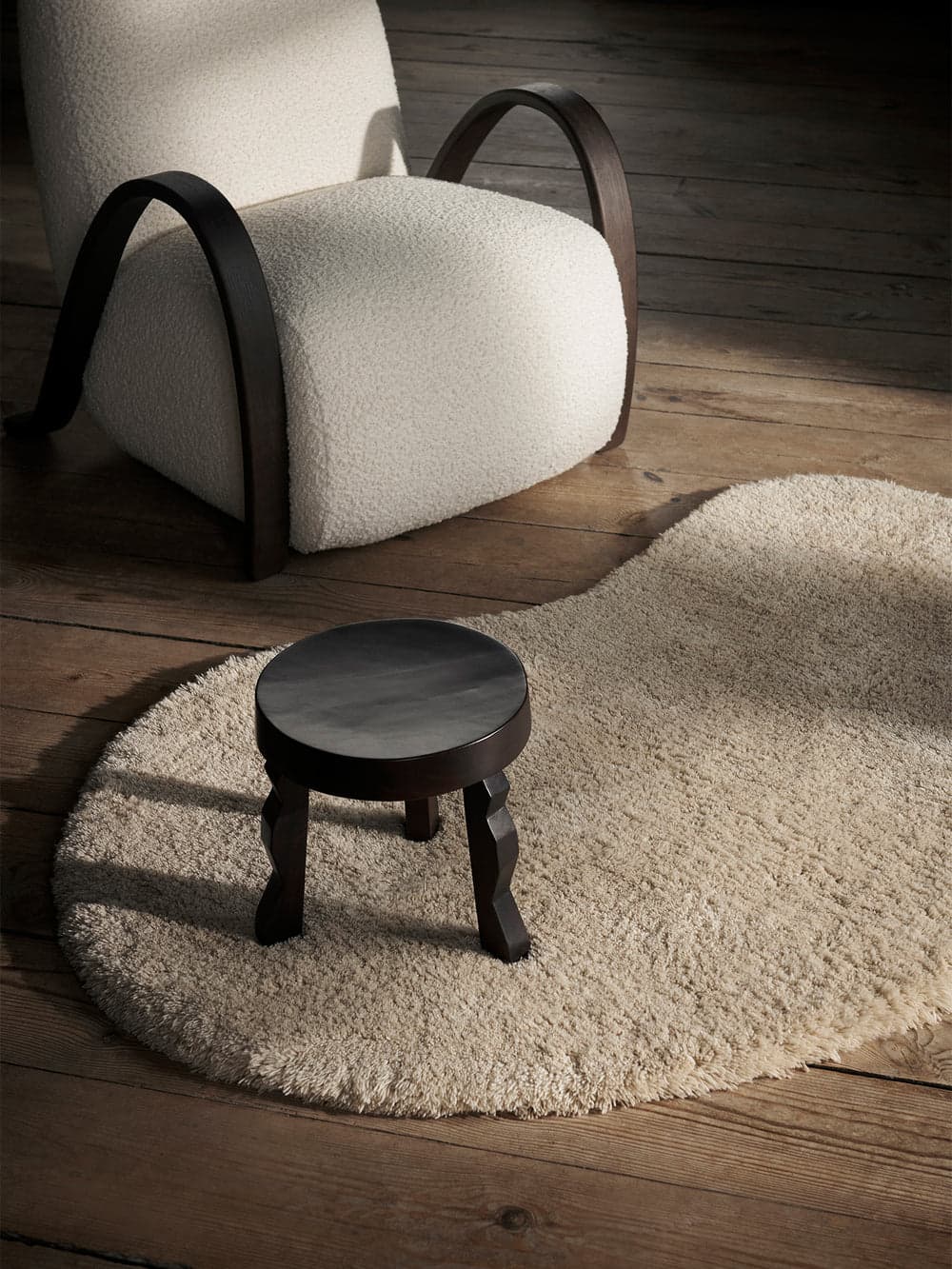 Ferm Living Faye Stool - Dark Stained Mango Wood — фото 3