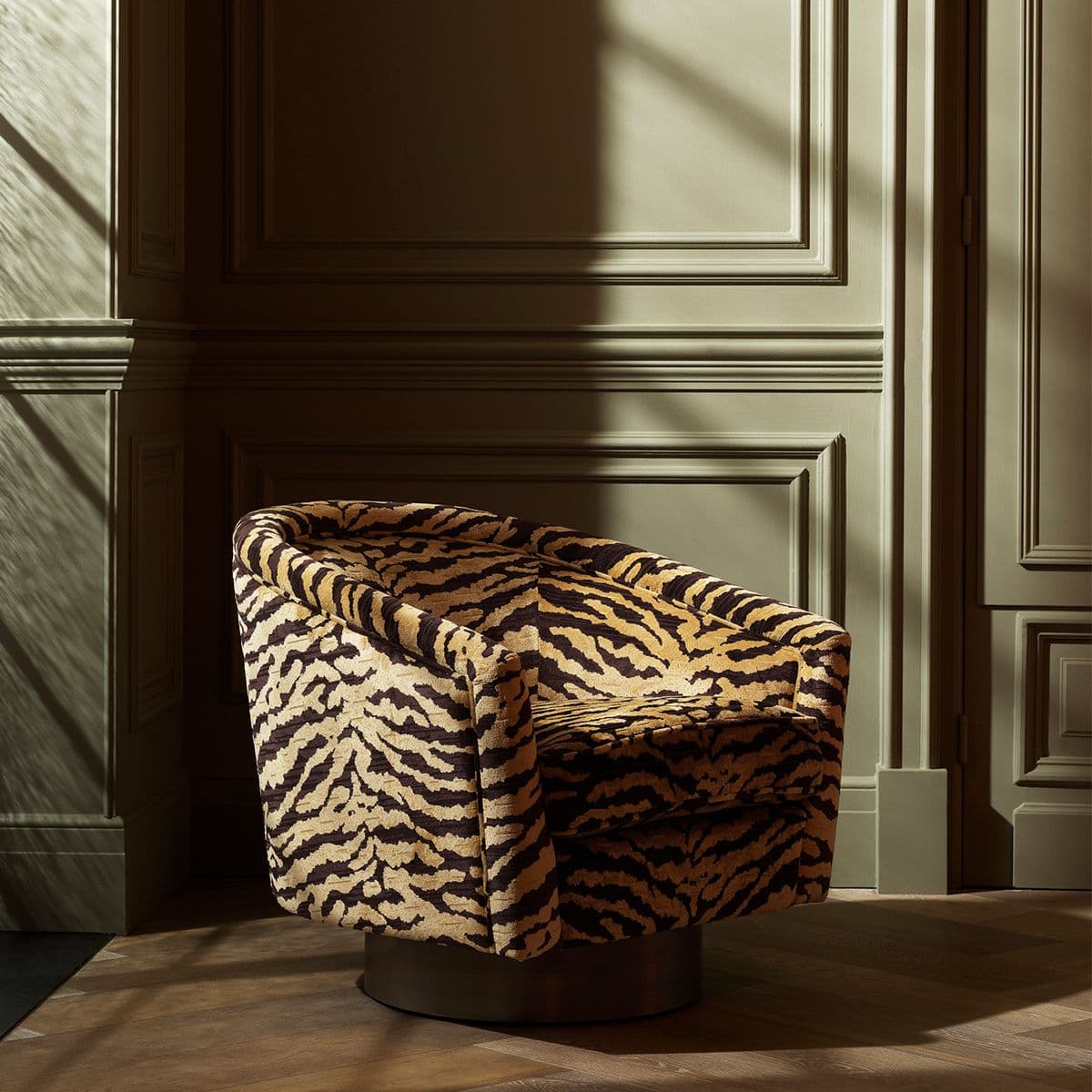 Eichholtz Swivel Chair Catene — фото 2