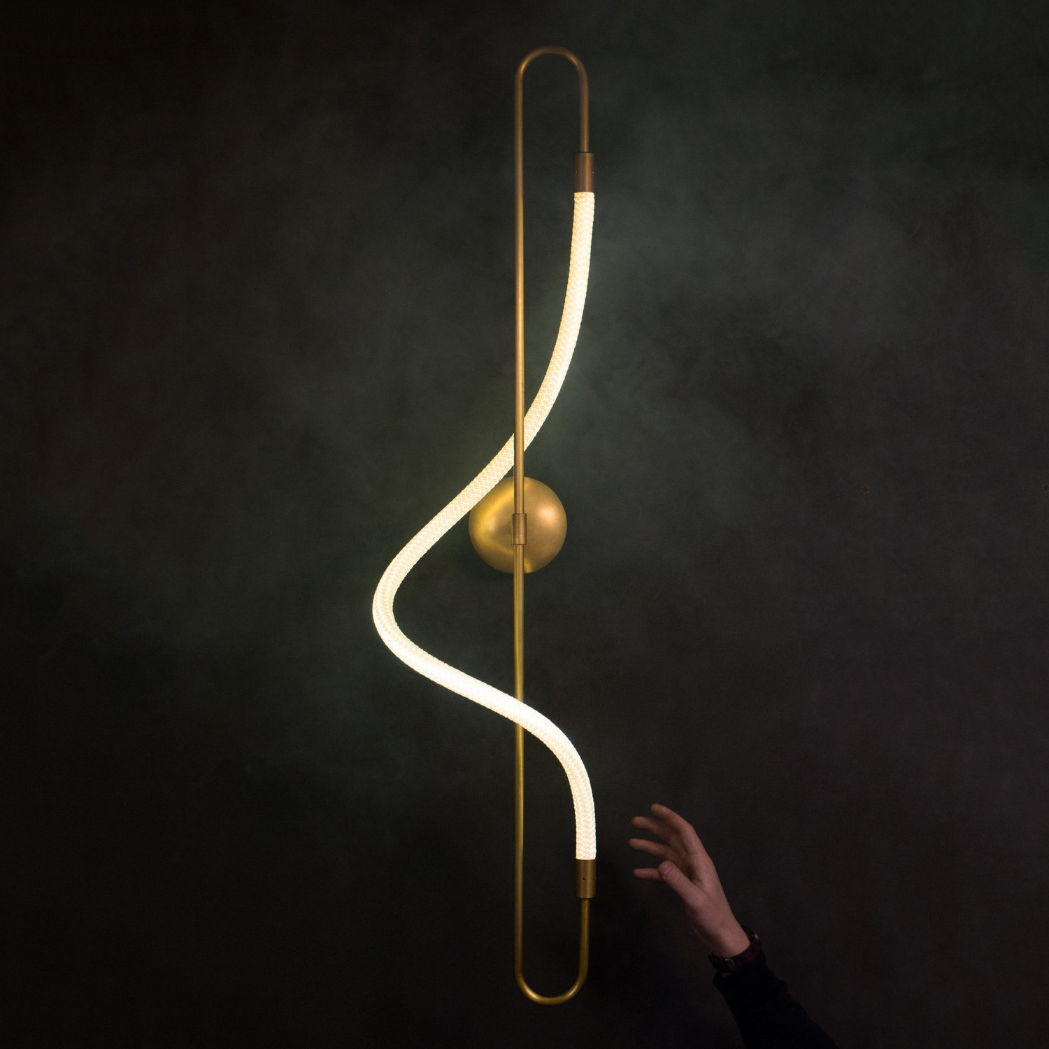 Luke Lamp Co.: интерьер