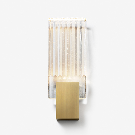 Holly Hunt Настенный светильник Holly Hunt PLEATED GLASS SCONCE