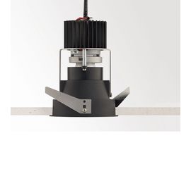 Встраиваемый в потолок светильник Delta Light iMAX ADJUSTABLE XR13 82743, фото 1