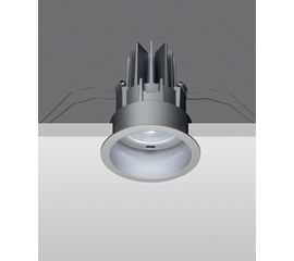 Встраиваемый в потолок светильник iGuzzini Deep laser, фото 1