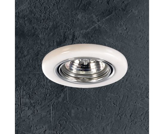 Встраиваемый в потолок светильник Novotech 369279, фото 1