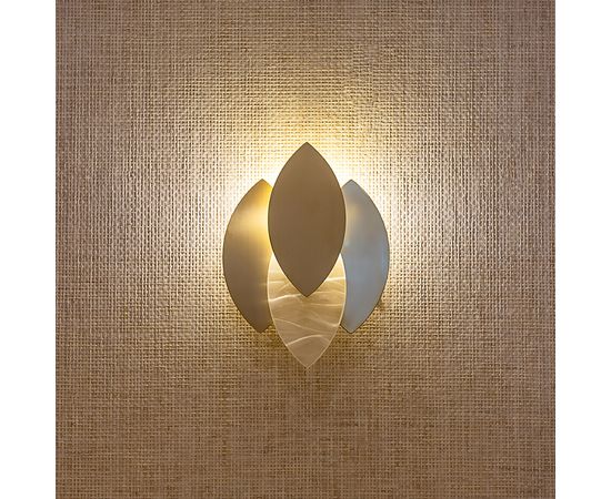 Настенный светильник Bella Figura Lotus Wall Light WL64, фото 3