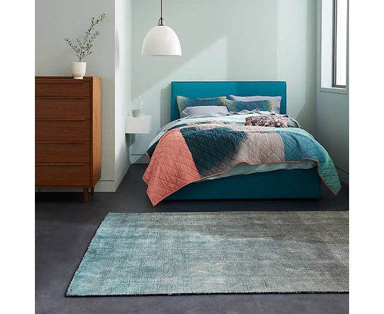 Подвесной светильник Crate and Barrel Maddox Dome Pendant Small with Socket, фото 6