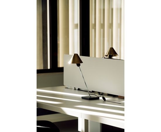 Настольный светильник Santa &amp; Cole Gira, фото 6