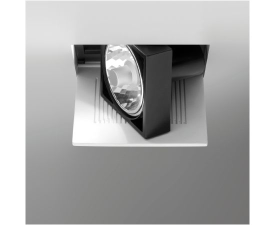 Встраиваемый в потолок светильник Vibia FLAP 8850, фото 1