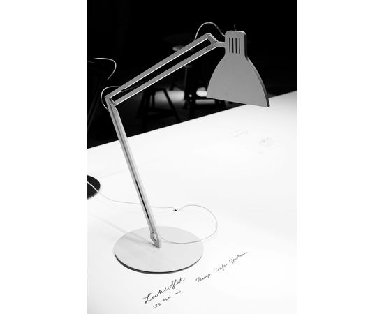 Настольный светильник Ingo Maurer Looksoflat, фото 2