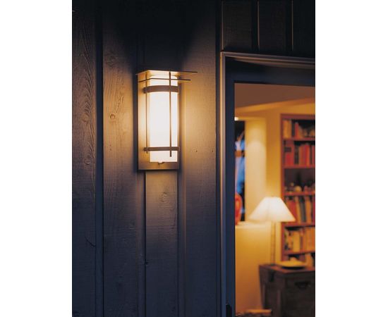 Настенный уличный светильник Hubbardton Forge Banded with Top Plate Small Outdoor Sconce, фото 2
