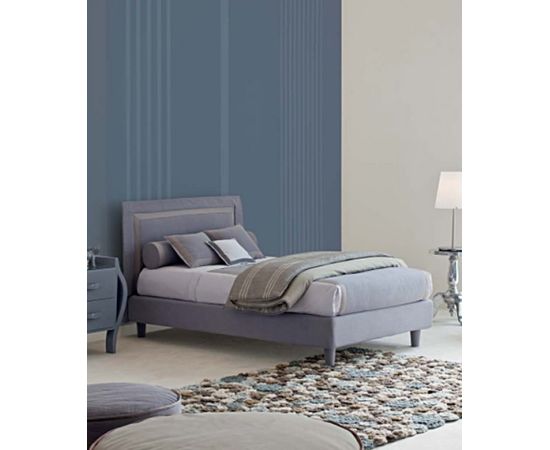 Halley LUI, фото 1