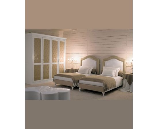 Halley Forever 5, фото 1