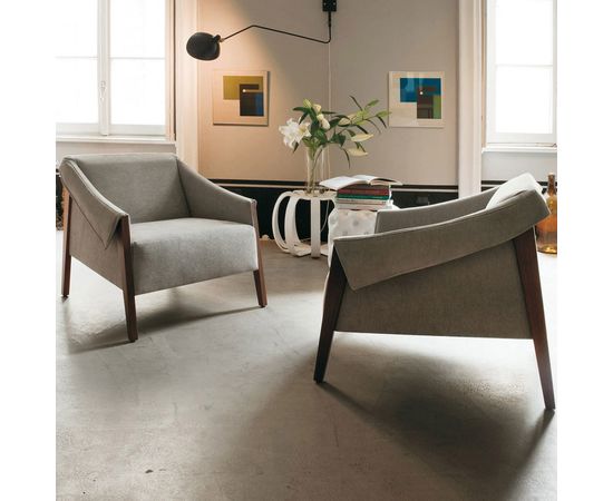 Porada Ara, фото 1