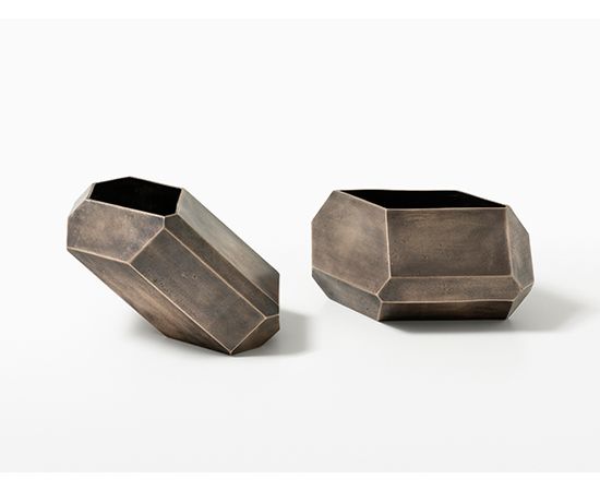 Ваза Holly Hunt BRONZE FACETED VASES, фото 4