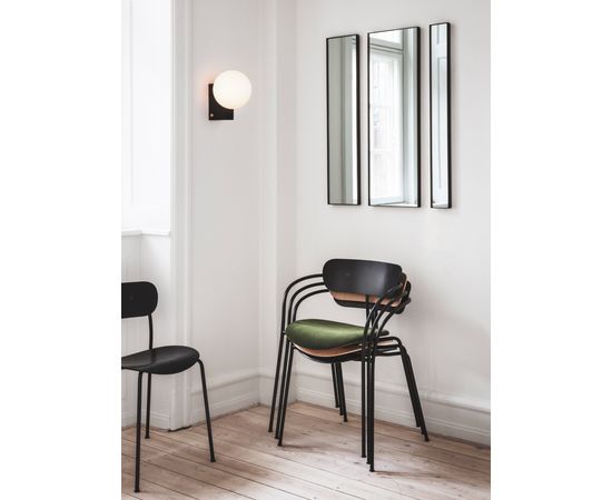 Стул с подлокотниками AndTradition Pavilion AV2, фото 4